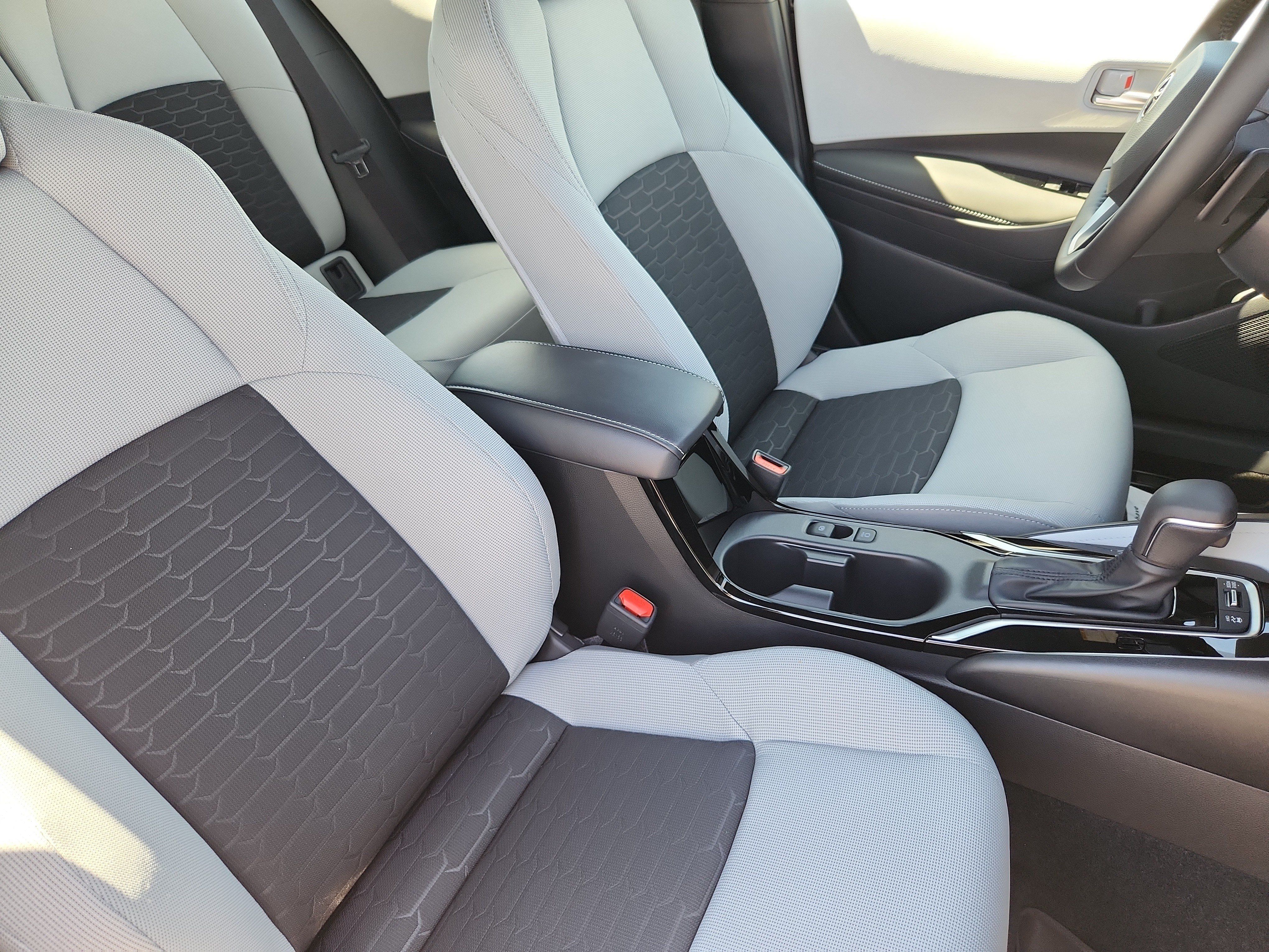 New 2027 Toyota Corolla SE FWD image 15