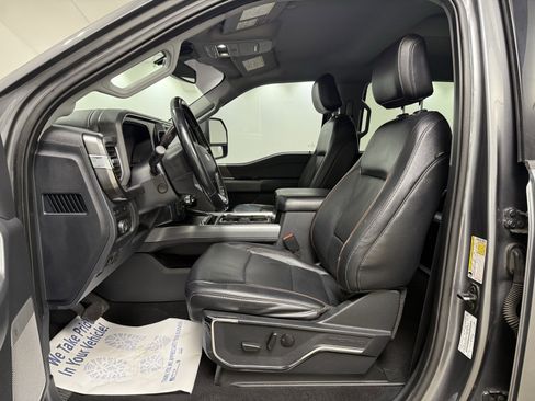 Used 2023 Ford F350 Lariat w/ Sport Appearance Package image 15