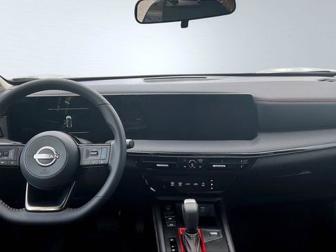 New 2025 Nissan Kicks SR AWD/4WD image 7