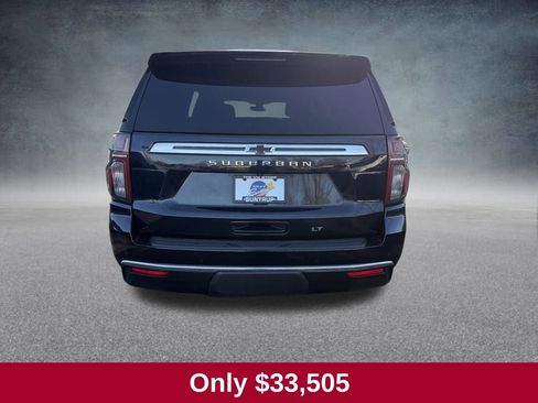 Used 2021 Chevrolet Suburban LT w/ LT Signature Package image 4