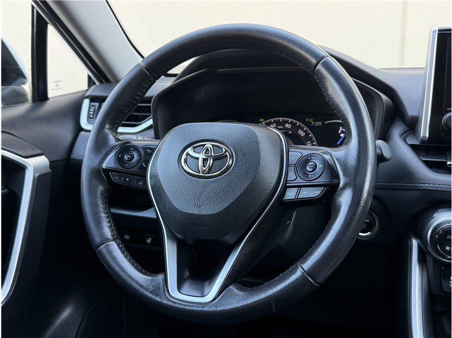 Used 2023 Toyota RAV4 XLE Premium AWD/4WD image 16