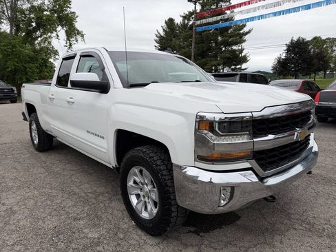 Used 2018 Chevrolet Silverado 1500 LT w/ All Star Edition AWD/4WD image 3