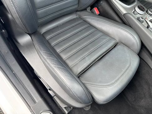 Used 2022 Alfa Romeo Giulia Veloce AWD/4WD image 67