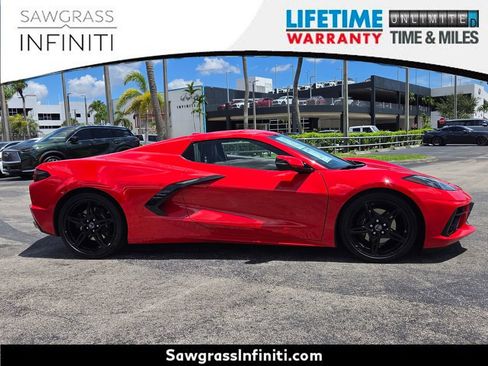 Used 2025 Chevrolet Corvette Stingray Premium Conv w/ 3LT RWD image 9