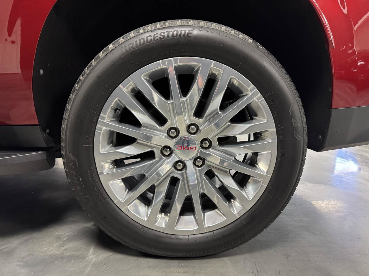 Used 2022 GMC Yukon XL SLT AWD/4WD image 18