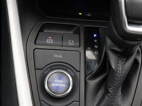 Used 2022 Toyota RAV4 XSE image 22