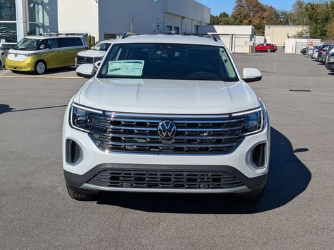 New 2026 Volkswagen Atlas SE image 8