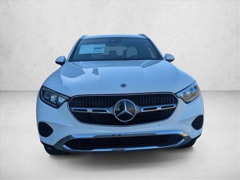 Used 2026 Mercedes-Benz GLC 300 image 2