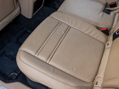 Certified 2023 Porsche Cayenne S image 39