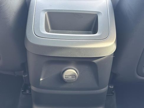 Used 2024 Volvo XC60 T8 Core image 42