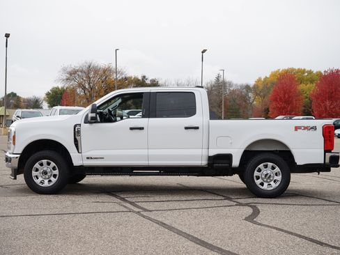 Used 2024 Ford F250 XLT w/ FX4 Off-Road Package image 7