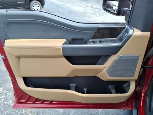 Used 2024 Ford F250 Lariat AWD/4WD image 16