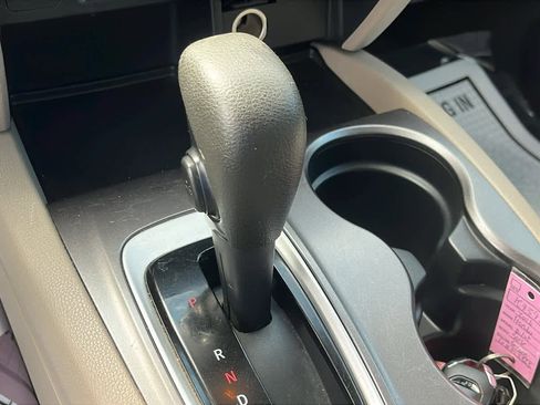 Used 2016 Honda Pilot LX image 17