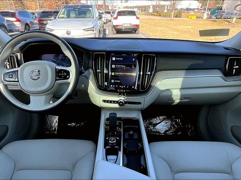 Certified 2023 Volvo XC60 B5 Plus w/ Climate Package image 13
