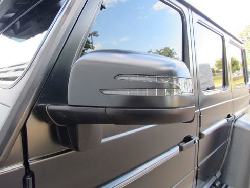 Used 2017 Mercedes-Benz G 550 Squared image 9