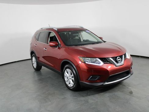 Used 2015 Nissan Rogue SV FWD image 4