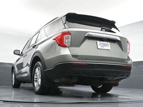 Used 2020 Ford Explorer XLT w/ Comfort Package AWD/4WD image 32