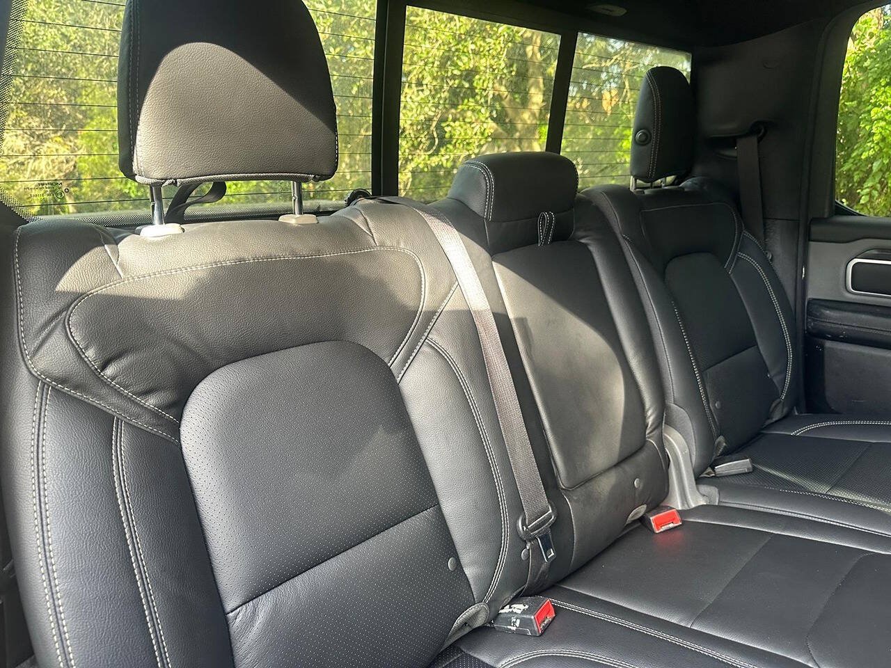 Used 2021 RAM 1500 2WD Crew Cab image 11