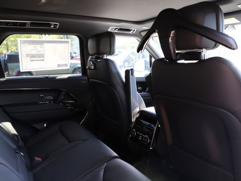 New 2026 Land Rover Range Rover Sport Dynamic SE AWD/4WD image 11