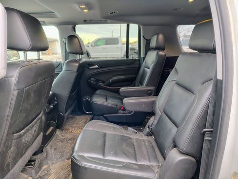 Used 2019 GMC Yukon XL SLT image 13