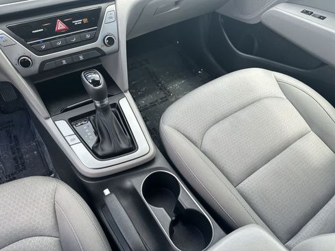 Used 2018 Hyundai Elantra SEL FWD image 25