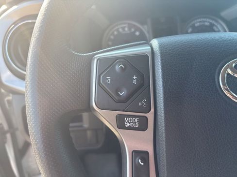 Used 2017 Toyota Tacoma SR5 w/ Tow Package AWD/4WD image 19