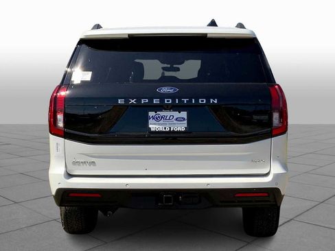 New 2025 Ford Expedition Max Active RWD image 4