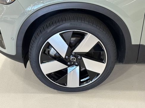 Used 2023 Volvo C40 P8 Recharge Ultimate AWD/4WD image 8