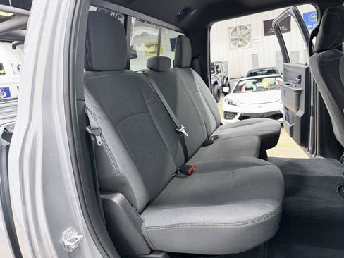 Used 2024 RAM 2500 Tradesman w/ Chrome Appearance Group AWD/4WD image 34