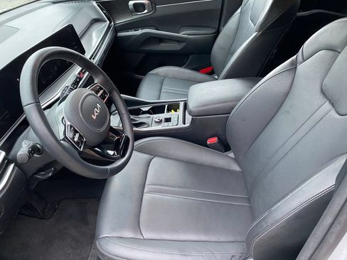 Used 2025 Kia Sorento S FWD image 6