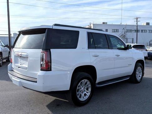Used 2017 GMC Yukon SLT image 5