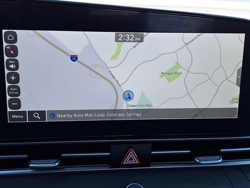 Used 2024 Hyundai Elantra SEL image 18