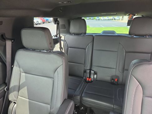 Certified 2025 GMC Yukon Denali AWD/4WD image 30