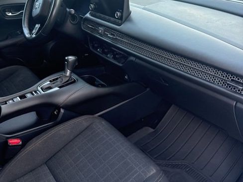 Used 2023 Honda HR-V Sport image 14