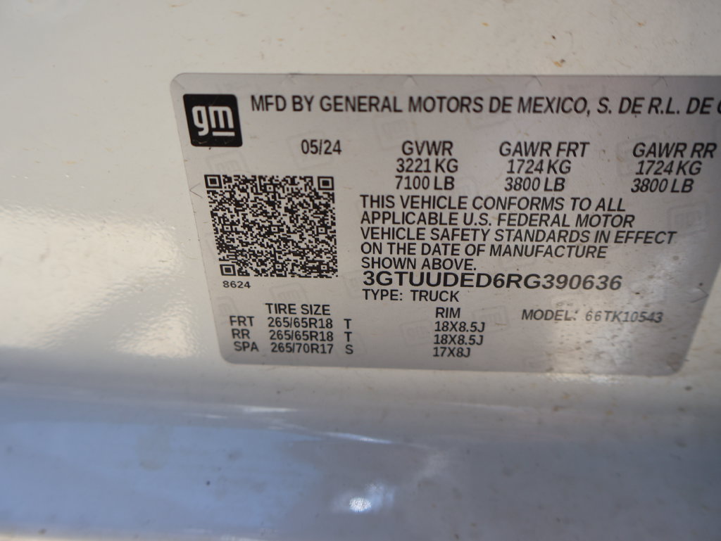 Used 2024 GMC Sierra 1500 SLT AWD/4WD image 39