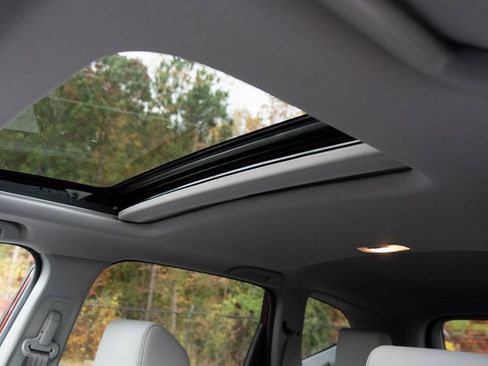 Certified 2022 Honda CR-V Touring image 5