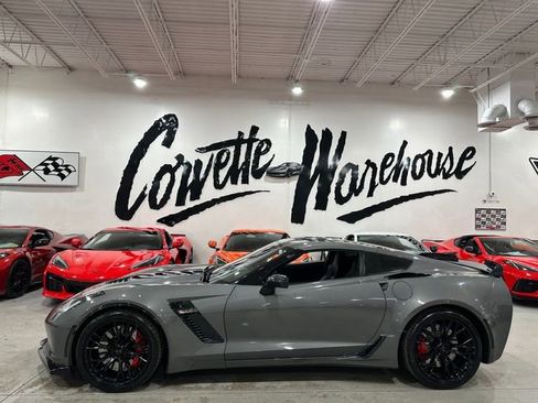 Used 2016 Chevrolet Corvette Z06 w/ 2LZ Preferred Equipment Group image 2