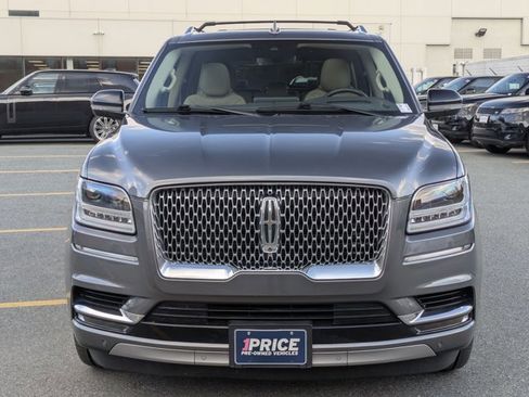 Used 2021 Lincoln Navigator Reserve w/ Luxury Package image 2
