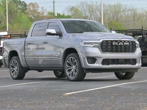 Used 2025 RAM 1500 Tungsten AWD/4WD image 34