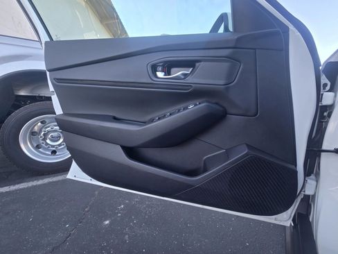 Used 2024 Honda Accord EX image 13