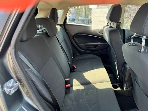 Used 2019 Ford Fiesta SE FWD image 29