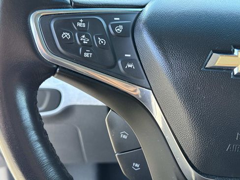 Used 2020 Chevrolet Bolt Premier w/ Infotainment Package image 9