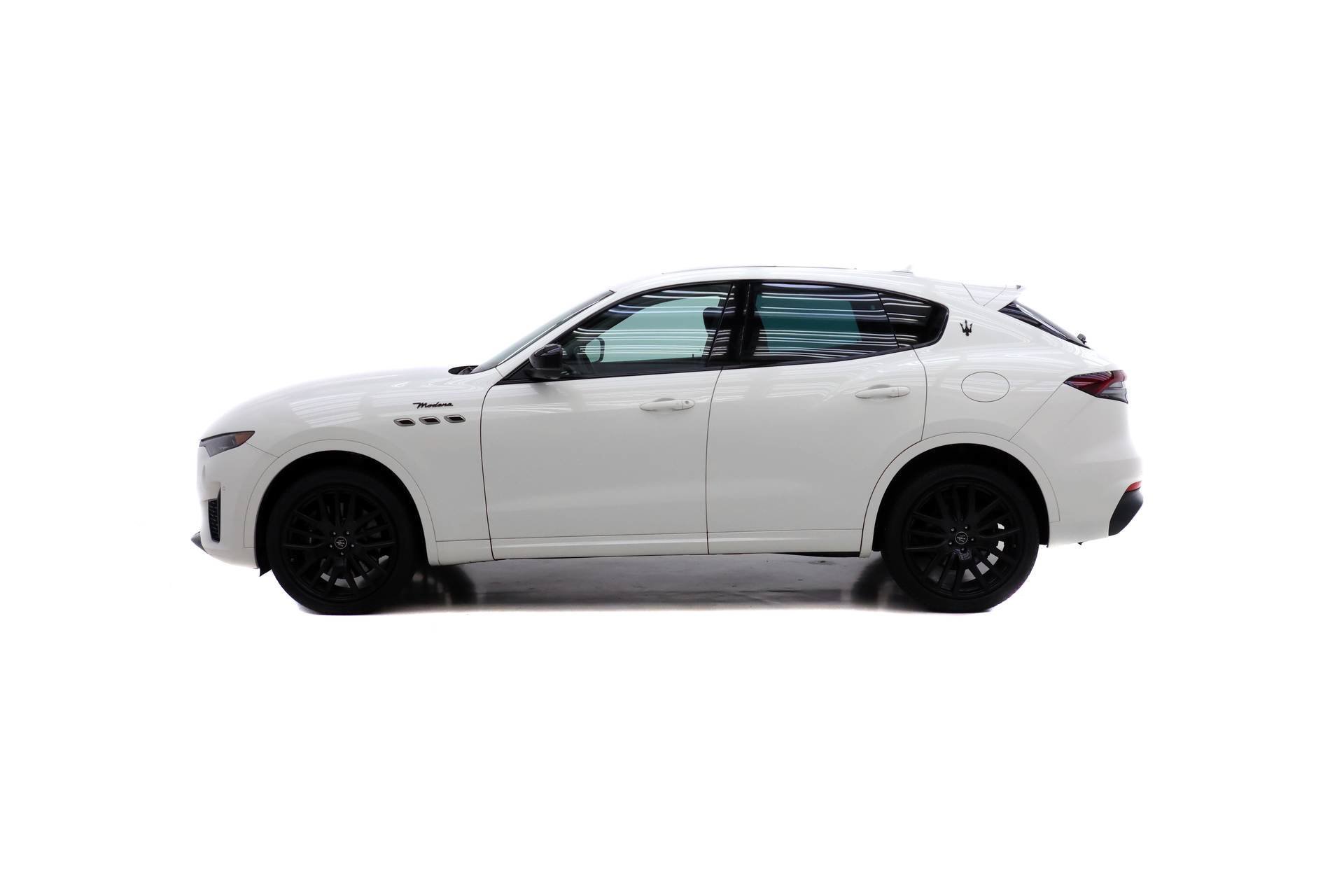 Used 2022 Maserati Levante Modena AWD/4WD image 3