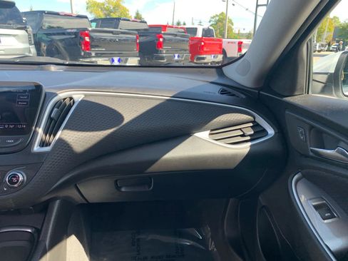 Certified 2024 Chevrolet Malibu LT image 17