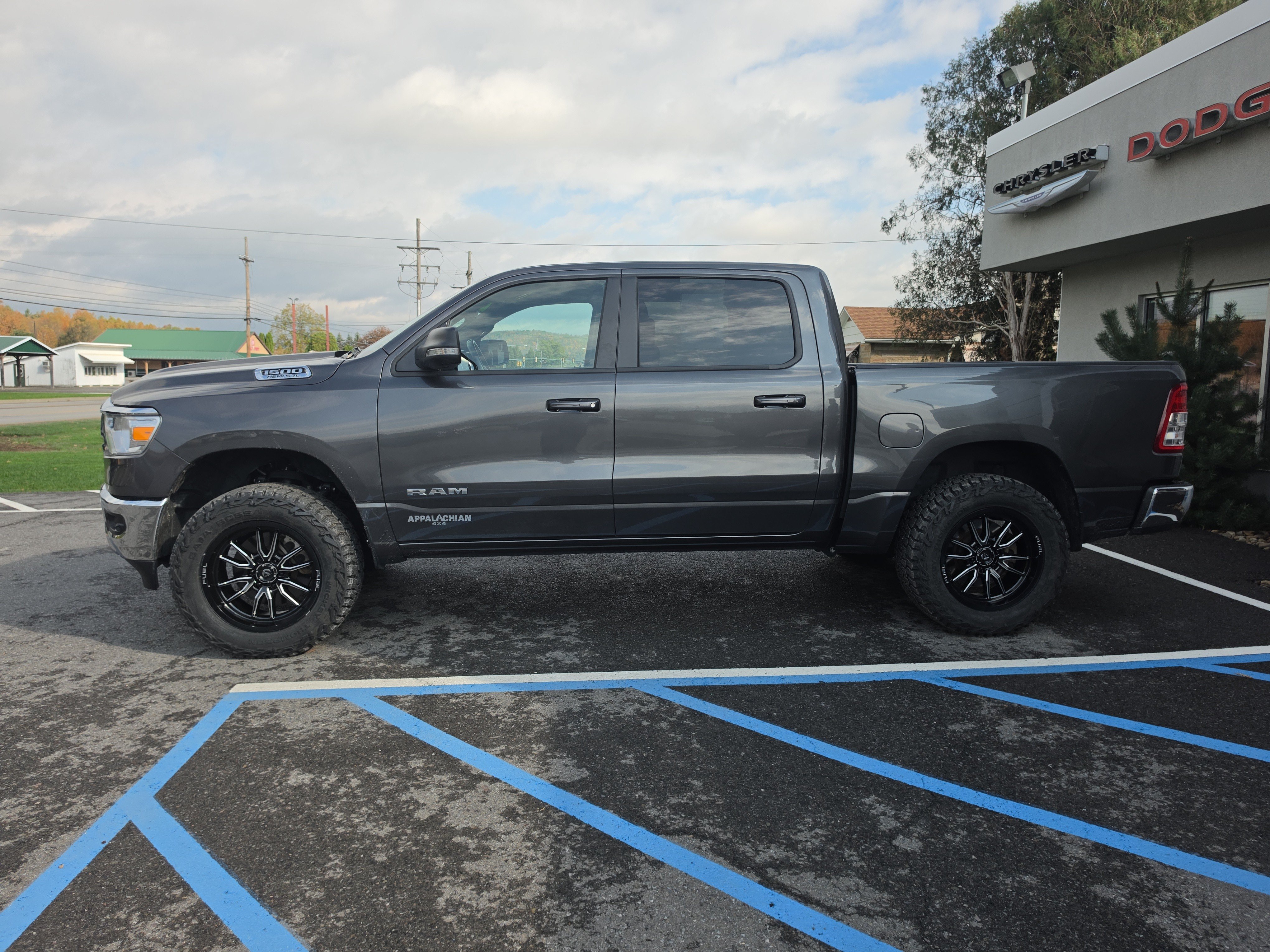 Used 2022 RAM 1500 Big Horn AWD/4WD image 7