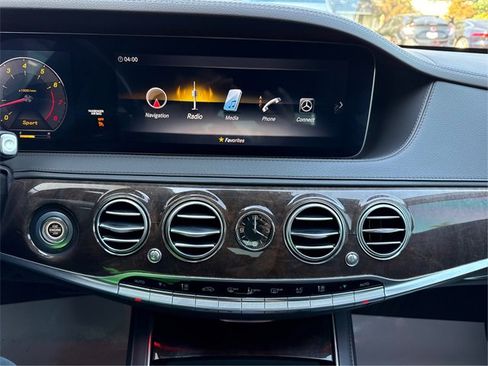 Used 2019 Mercedes-Benz S 560 4MATIC Sedan w/ AMG Line Exterior image 15