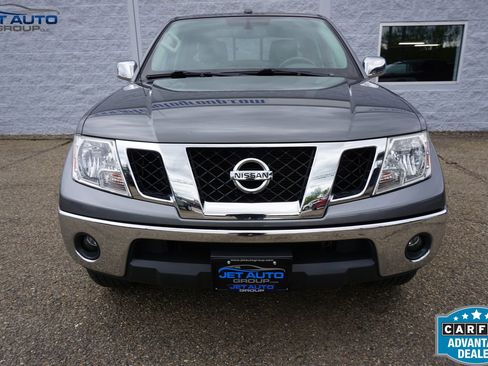 Used 2019 Nissan Frontier SL AWD/4WD image 2