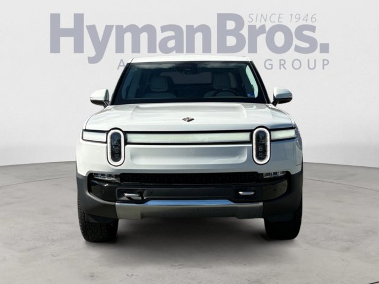 Used 2023 Rivian R1T Adventure Dual AWD/4WD image 8