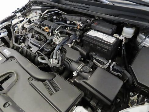 Used 2024 Toyota Corolla LE image 33