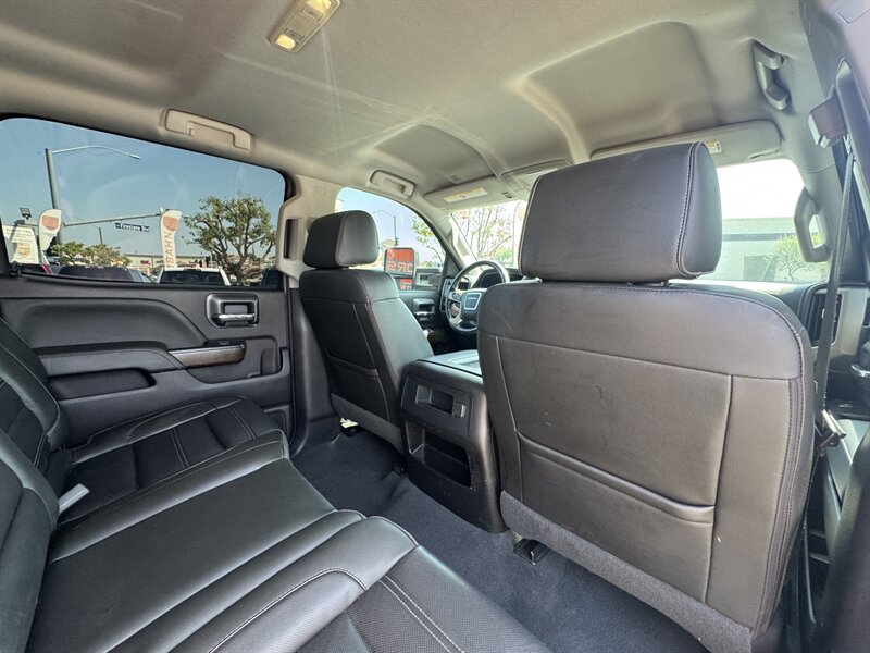 Used 2019 GMC Sierra 2500 Denali w/ Duramax Plus Package AWD/4WD image 43